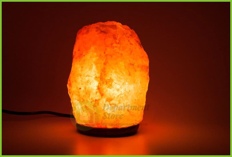 Солевая лампа Скала – это декоративный светильник, ночник из гималайской розовой соли.